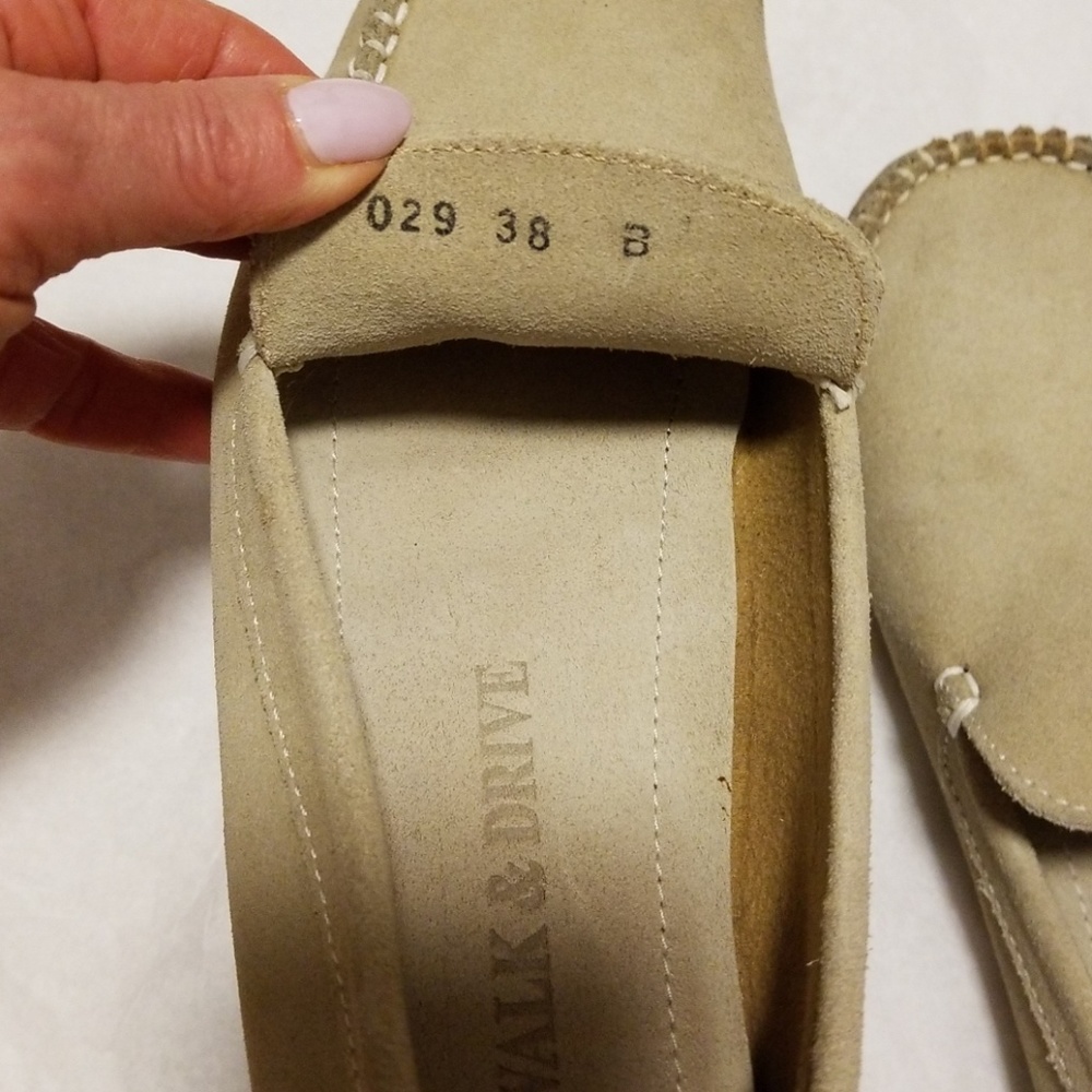 Shoes - Picture 5 of 6